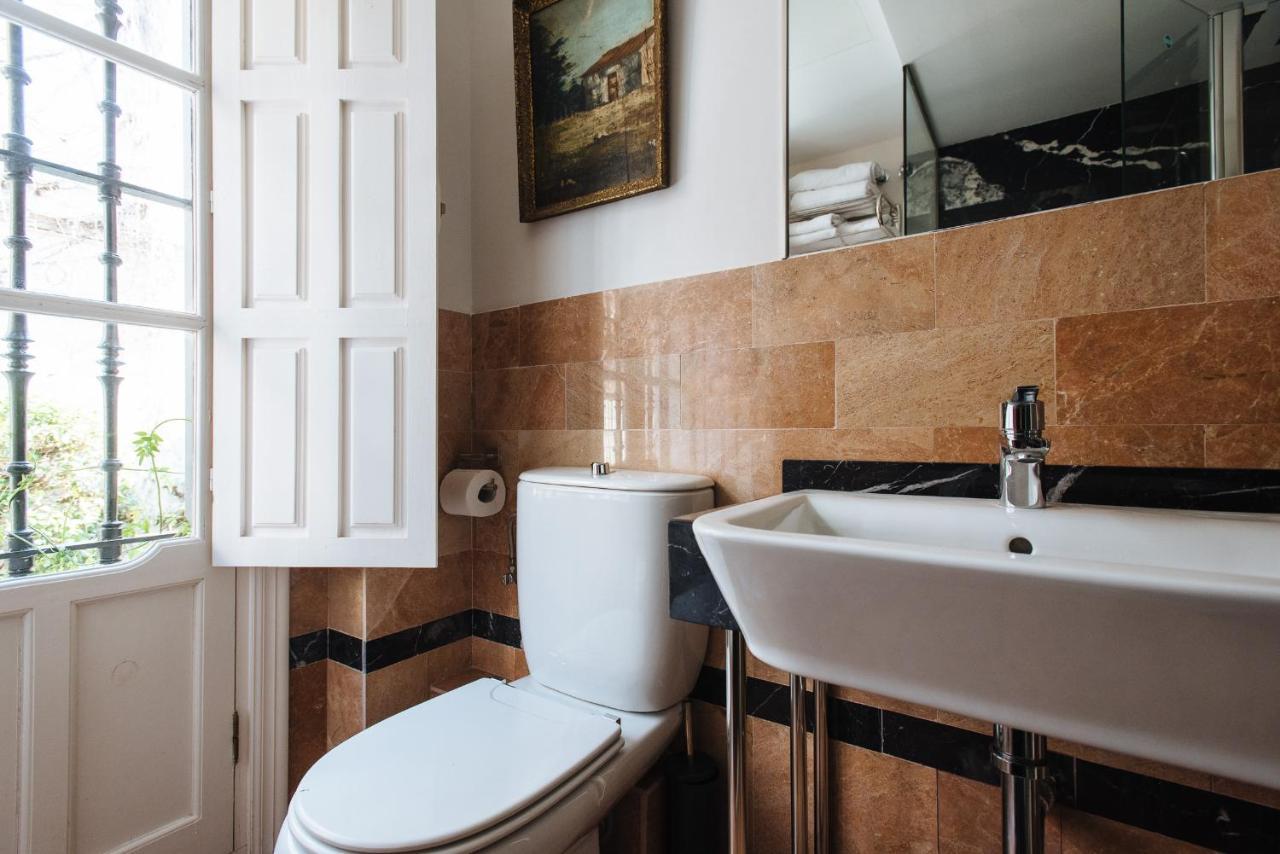 Vidrio Suite Apartment Sevilla Buitenkant foto