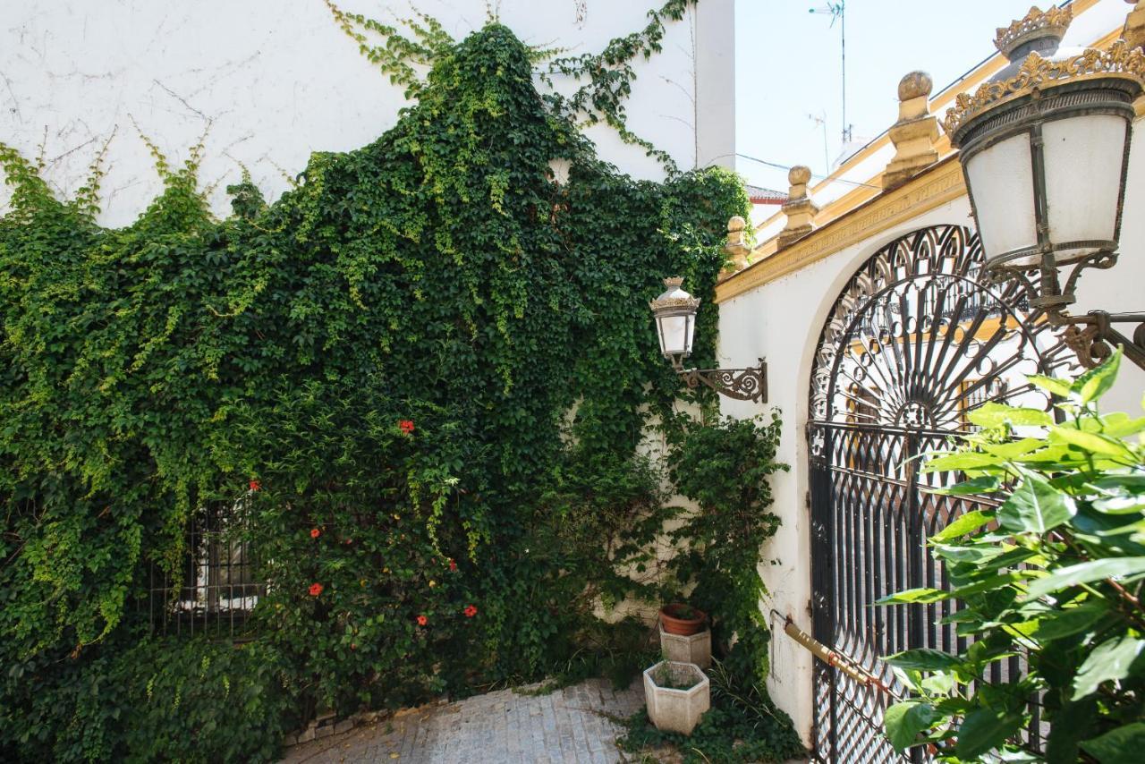 Vidrio Suite Apartment Sevilla Buitenkant foto