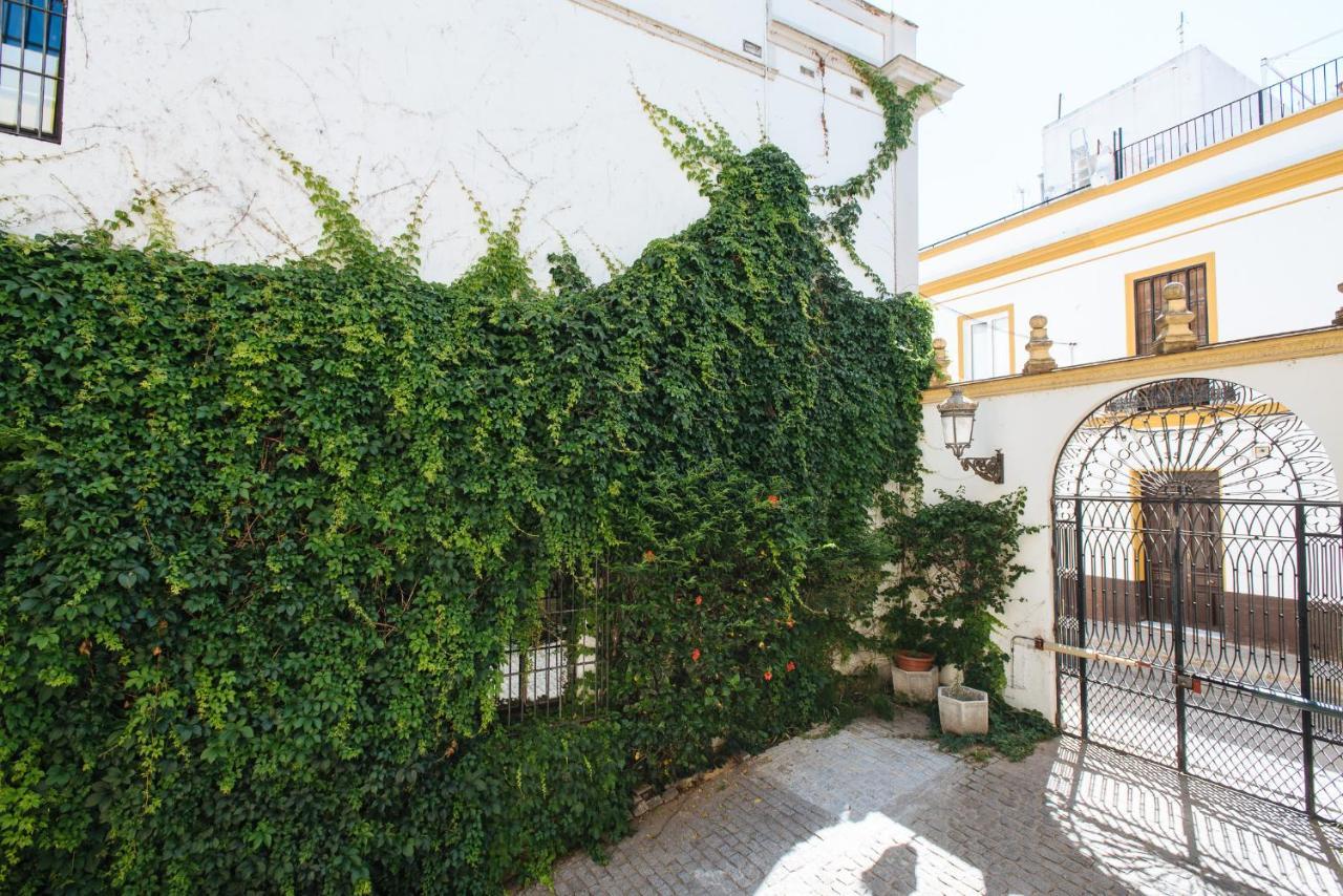 Vidrio Suite Apartment Sevilla Buitenkant foto