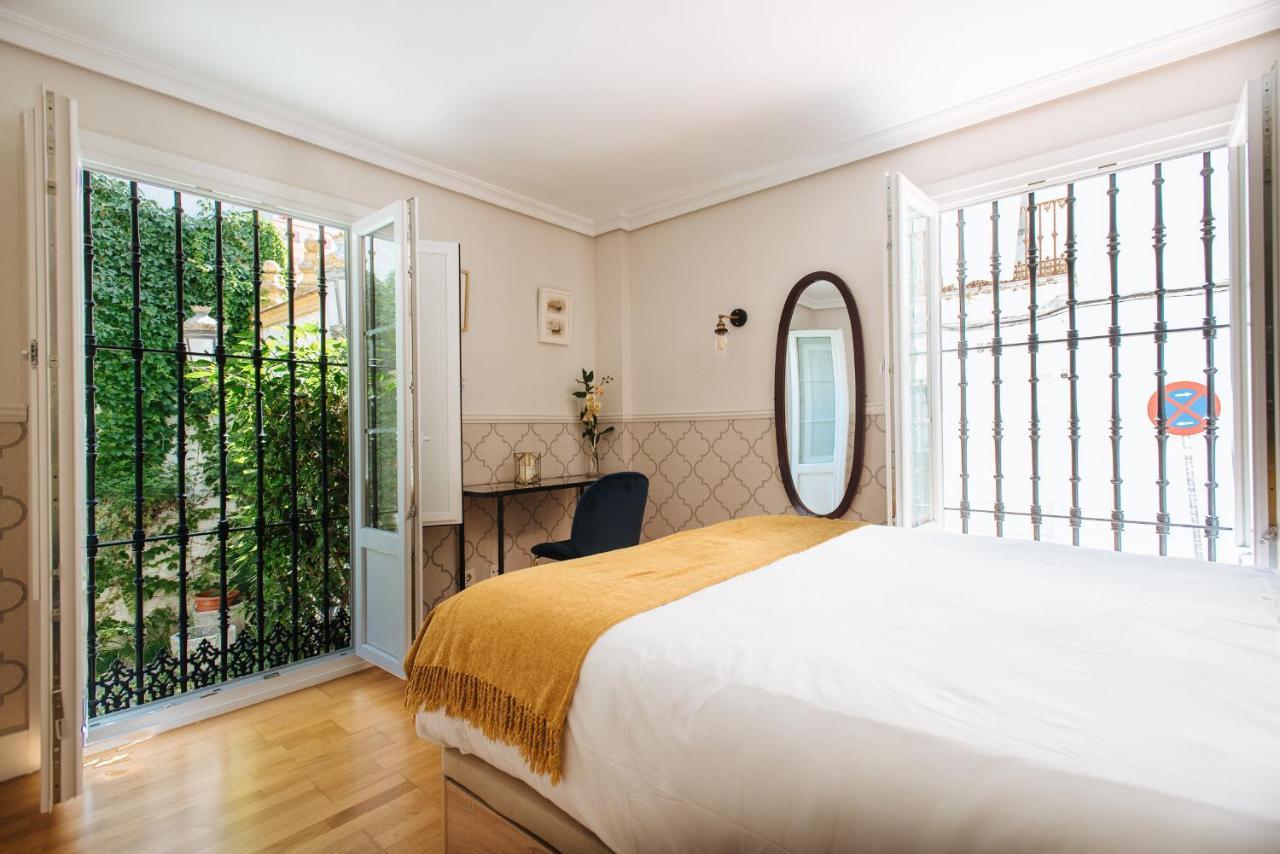 Vidrio Suite Apartment Sevilla Buitenkant foto